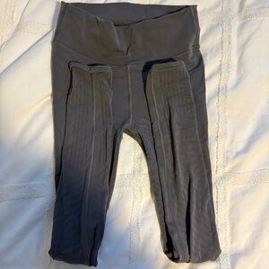 Lululemon High-Rise Leggings – Size 4
